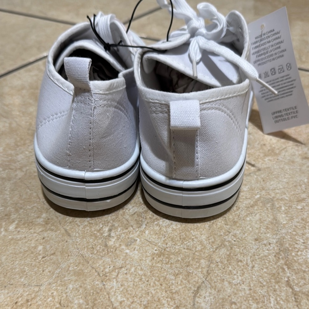 Josiny White Lace Up Canvas Low Top Sneakers Shoes - Picture 8 of 10